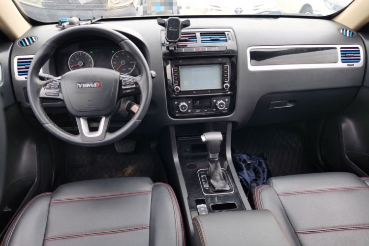 Used Yema T70 2016 1.8T CVT Elegant Model Center Console