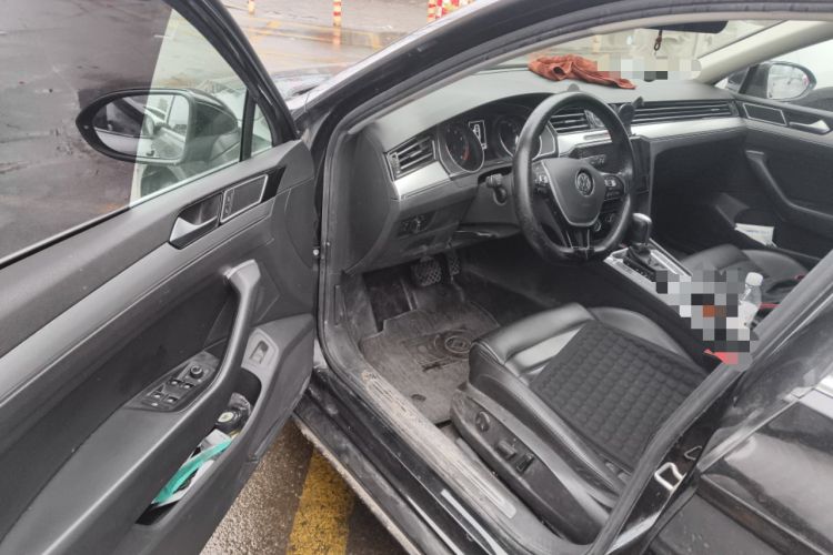 Used Volkswagen Magotan 2019 330TSI DSG Leading Edition China V Standard
