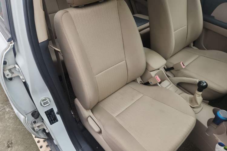 Used Kia Sportage 2013 2.0L Manual Two-Wheel Drive GL Trim