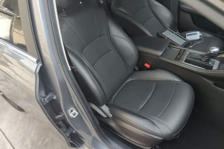 Used Roewe i5 2023 1.5L CVT Luxury Edition
