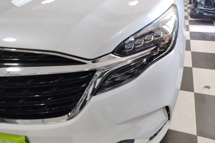 Used Buick GL8 2022 ES Landtrek 653T Comfort Edition