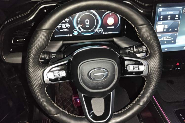 Used GAC Trumpchi GS8 2022 Flagship Series 2.0 TGDI Two-Wheel-Drive Prestige Edition (7 Seats) Steering Wheel