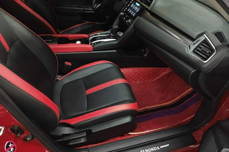Used Honda Civic 2019 220TURBO CVT Dynamic Edition China VI Emission Standard Right Front Seat