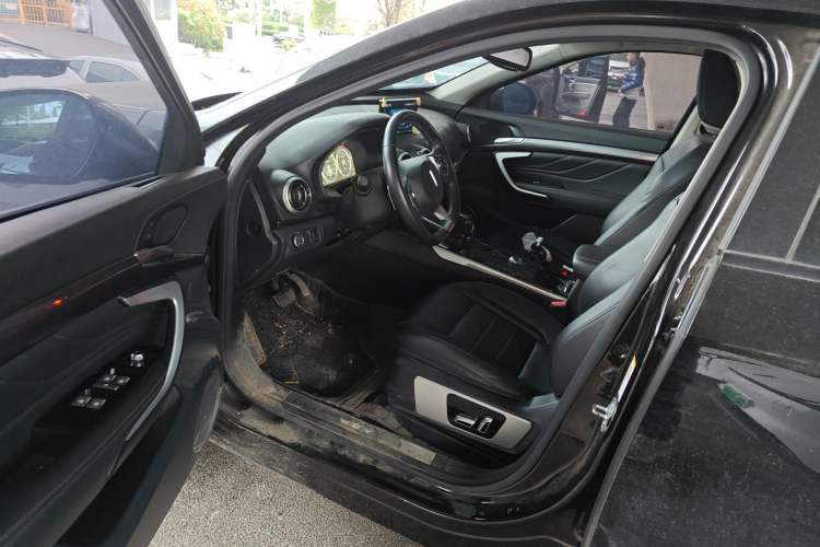 Used Wey VV7 2017 2.0T Ultra-Luxury Version Driver Seat