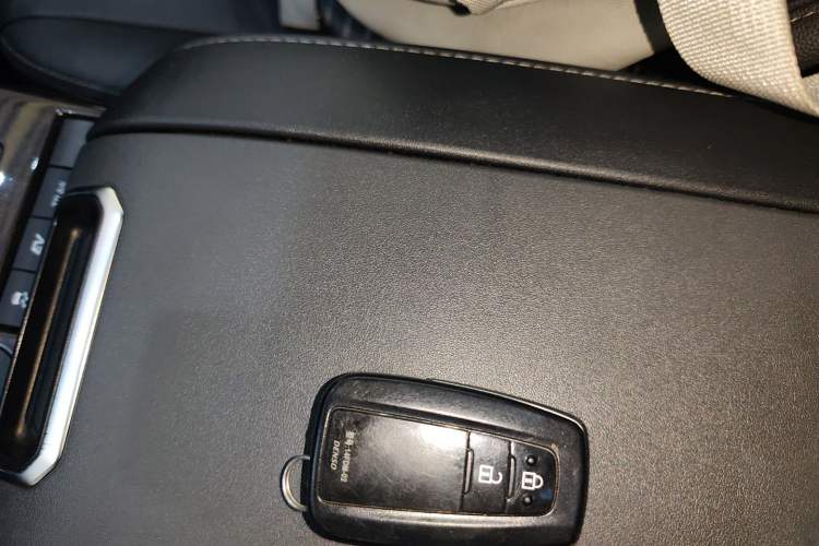 Used Toyota Crown Kluger 2023 2.5L HEV Four-Wheel Drive Luxury Edition Vehicle Key