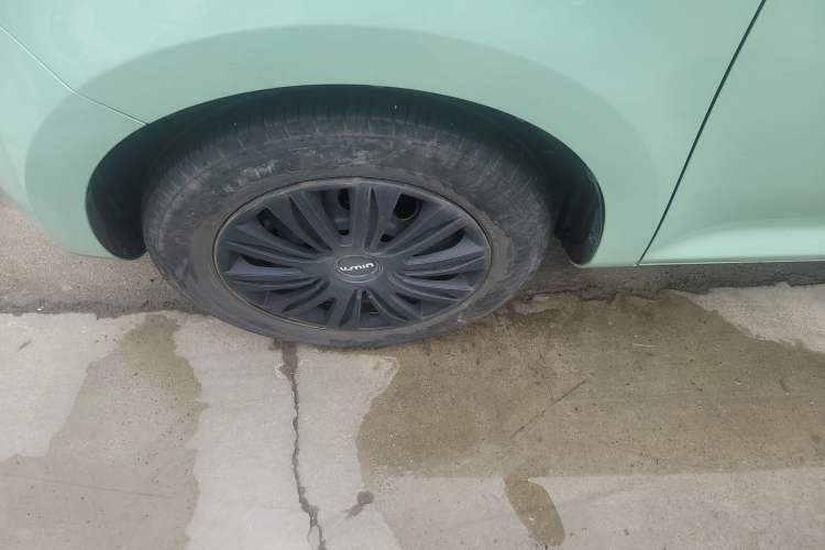 Used CHANGAN NEVO Lumin 2022 210km Sweet Edition Left Front Wheel Hub