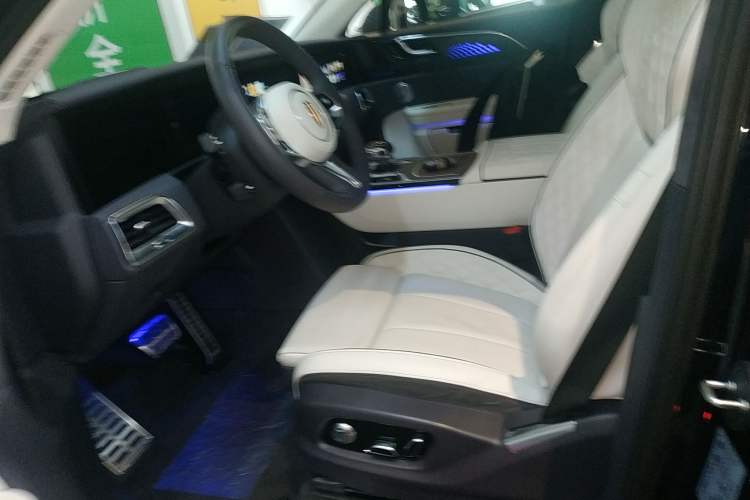 Used Hongqi E-HS9 2022 660 km Range Flagship Edition Four Seats