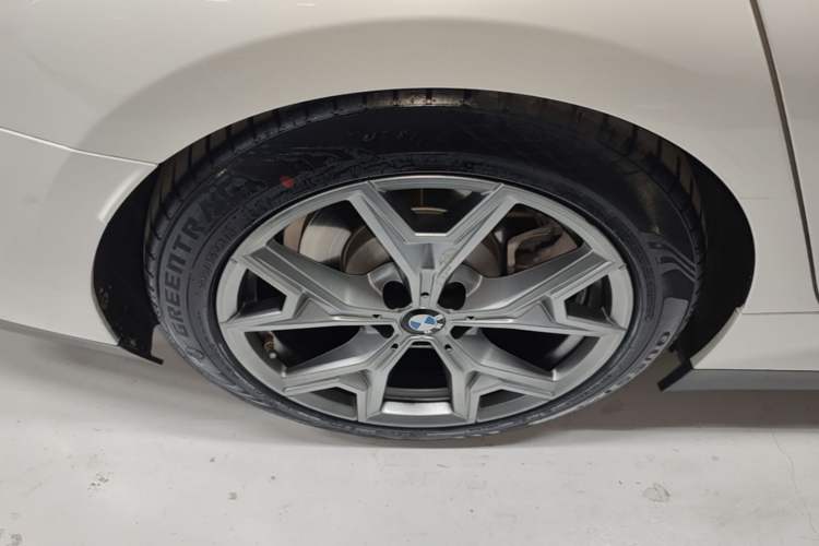 Used BMW i3 2025 eDrive 35 L

