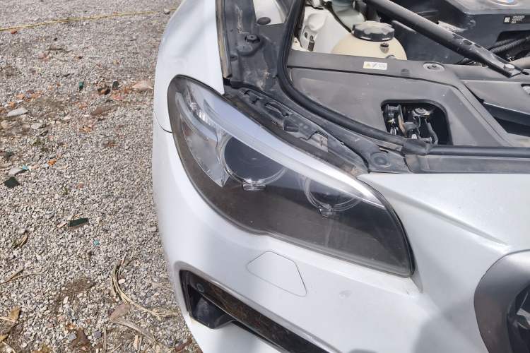 Used BMW 5 Series 2014 525Li Leading Model
