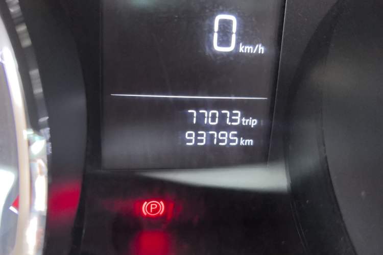 Used Volkswagen Lamando 2017 230TSI Manual Trend Edition
