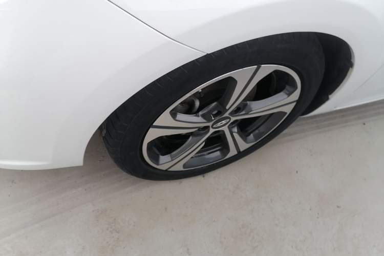 Used Chery Arrizo 5 2019 PRO 1.5L CVT Zizai Edition China VI Left Front Wheel Hub