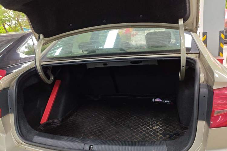 Used Volkswagen Bora 2018 1.5L Automatic Comfort Model Trunk