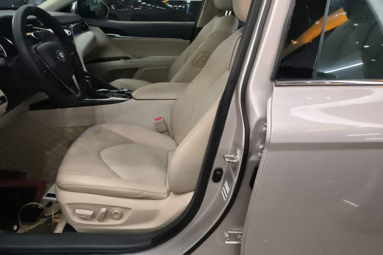 Used Toyota Camry 2019 2.0G Luxury Edition China VI Standard Left Front Seat