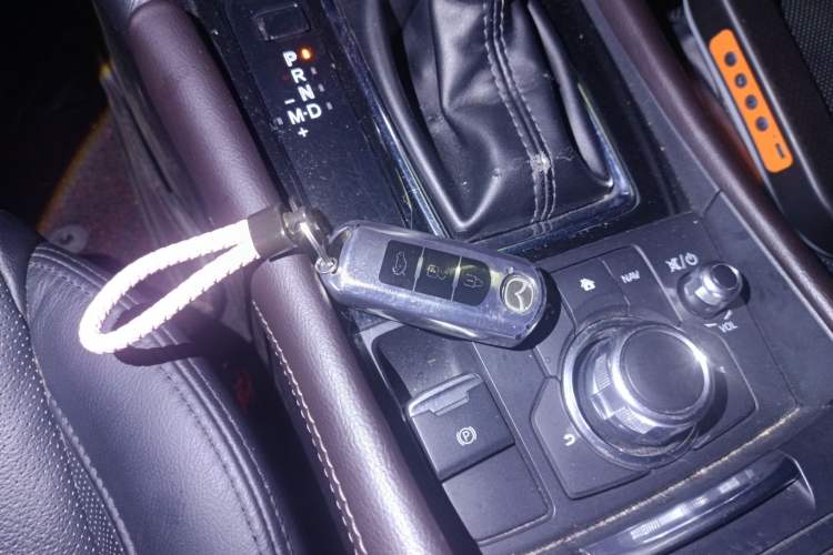 Used Mazda Mazda 3 Axela 2017 Sedan 2.0L Automatic Prestige Model China V Standard
