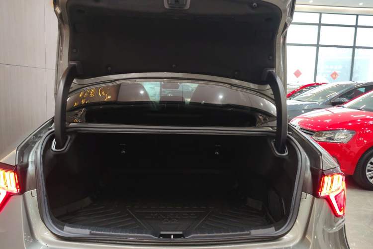 Used Lynk & Co 03 2021 2.0TD Automatic Trendy Champion Edition
