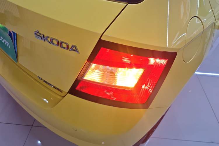 Used Skoda Fabia 2015 1.6L Automatic Sport Edition Right Rear Taillight