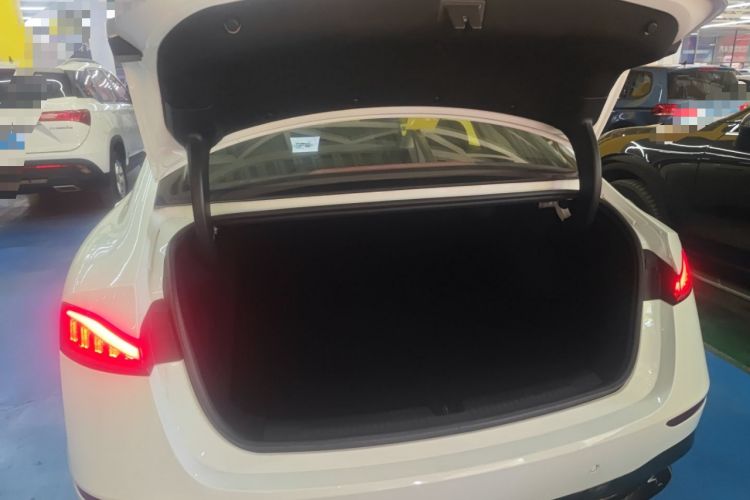 Used Roewe D7 2023 EV 510km Rear-Drive Flagship Edition Trunk