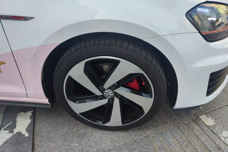 Used Volkswagen Golf GTI 2016 2.0 TSI GTI