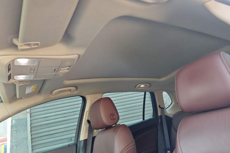 Used Buick Envision 2017 28T Four-Wheel Drive Luxury Model
