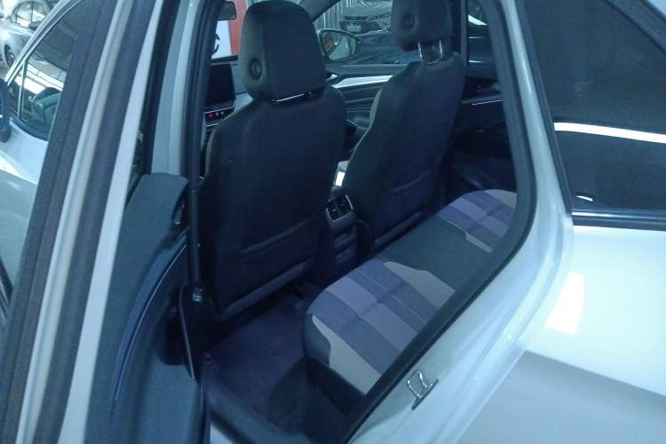 Used Volkswagen ID.4 CROZZ 2024 Pure Edition Limited Edition Left Rear Seat