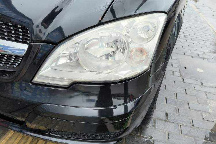 Used Mercedes-Benz Vito 2011 2.5L 7-seater executive version Left Front Headlight