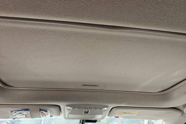 Used Nissan Terra 2020 2.5L XL Upper Automatic Two-Wheel Drive Luxury Edition
