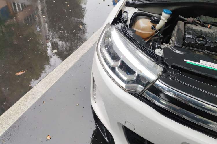 Used Citroen C3-XR 2015 1.6L Automatic Pioneer Model
