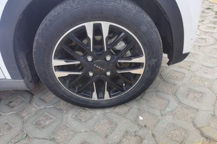 Used Chery Little Ant 2022 Sweet Pink Edition Full-Sugar Version Lithium Iron Phosphate 30 kW 301 km Right Front Wheel Hub