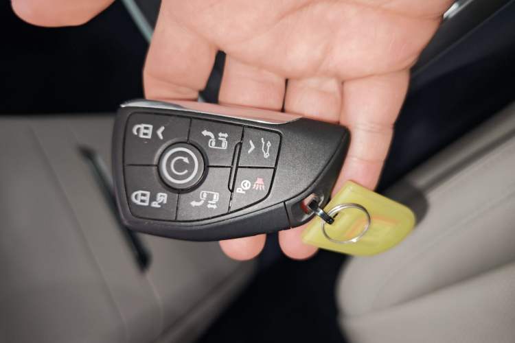 Used Buick Century 2025 2.0T Seven-Seater Yinshi Edition