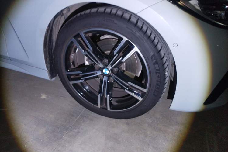 Used BMW 4 Series 2023 425i M Sport Package Right Front Wheel Hub