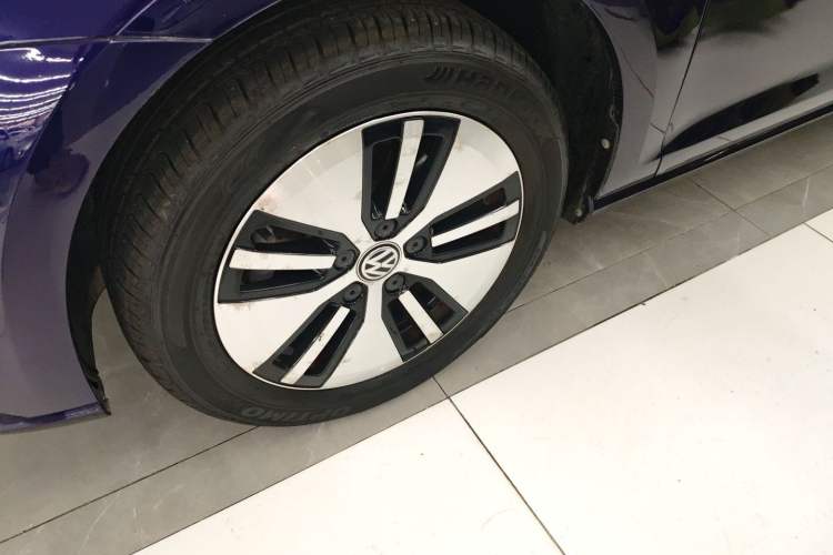 Used Volkswagen Golf Pure Electric 2020 Chari