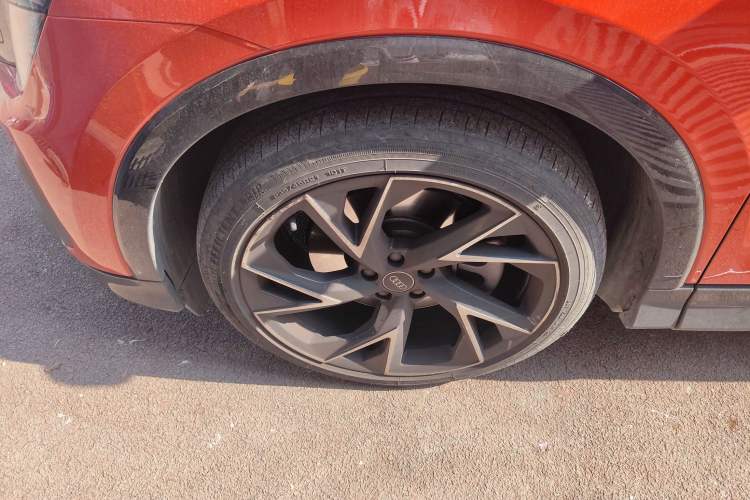 Used Audi Q5 e-tron 2022 50 e-tron quattro edition one Artistic Collection Edition
