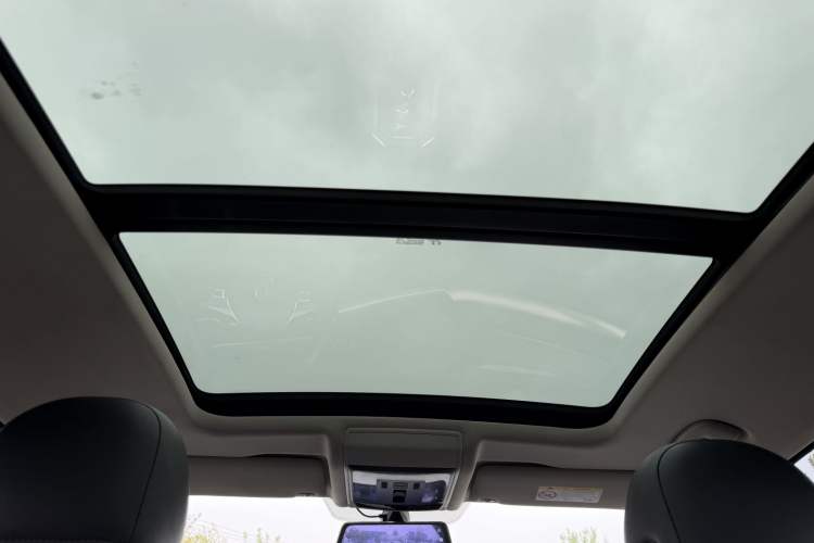 Used Volkswagen Passat 2020 330TSI Elite Edition China VI Headliner