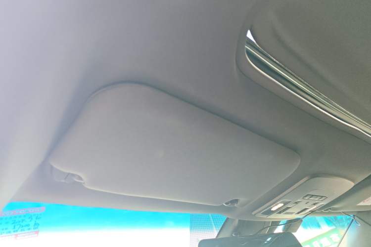 Used Toyota Avalon 2019 Dual-Engine 2.5L Luxury Edition China V Standard
