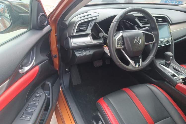 Used Honda Civic 2016 220TURBO CVT Luxury Edition
