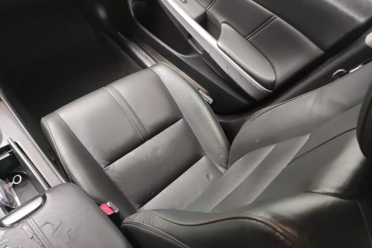 Used Honda Crosstour 2012 2.4L Prestige Edition Left Front Seat