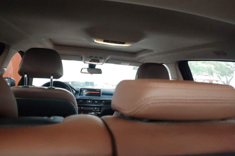 Used BMW X6 2018 xDrive28i
