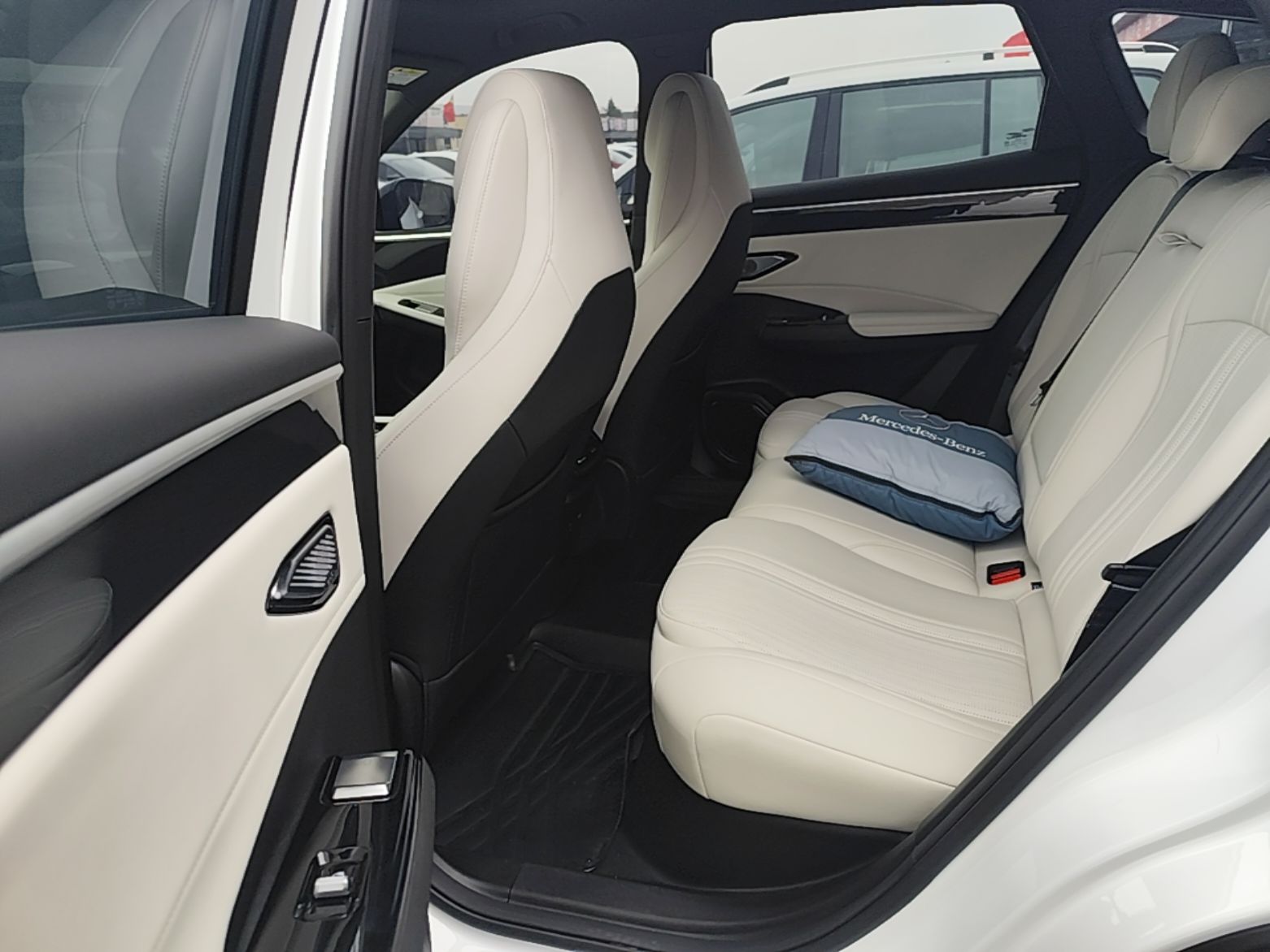 Geely Galaxy L7 2023 1.5T 115 km Starship — снимка 20