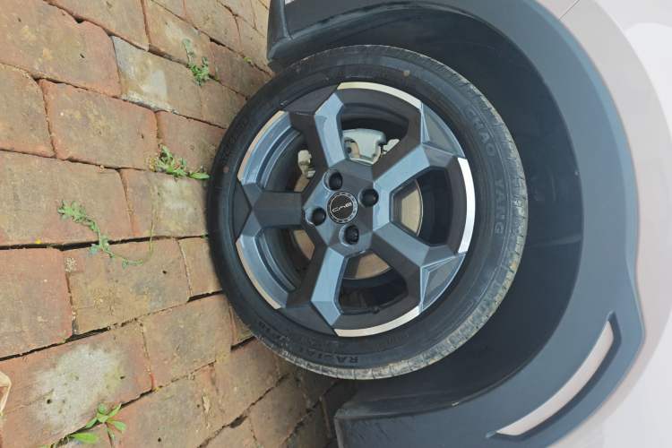 Used BYD Seagull 2024 Honor Edition 305km Freedom Version Left Front Wheel Hub