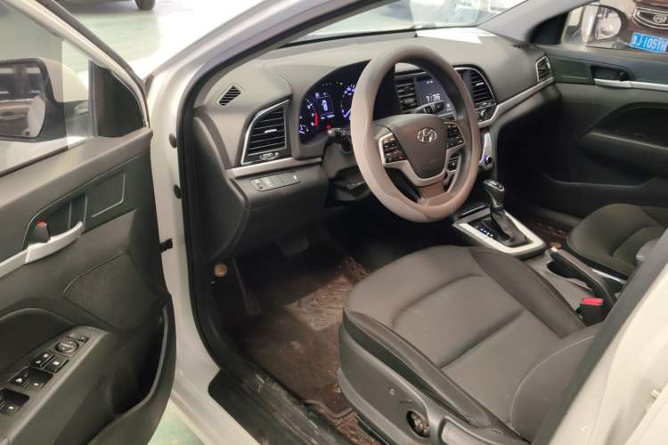 Used Hyundai Elantra (6th Generation / Lingdong) 2016 1.6L Automatic ZhiXuan – Elite Version

