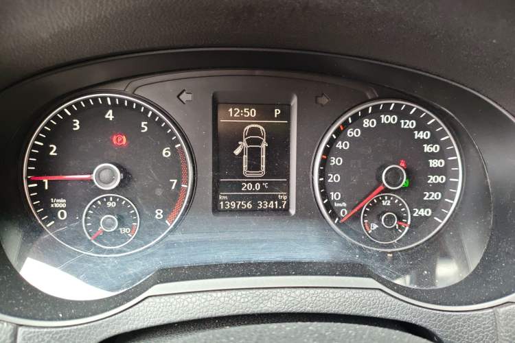 Used Volkswagen Sharan 2012 2.0 TSI Comfort Edition Euro IV Instrument Cluster