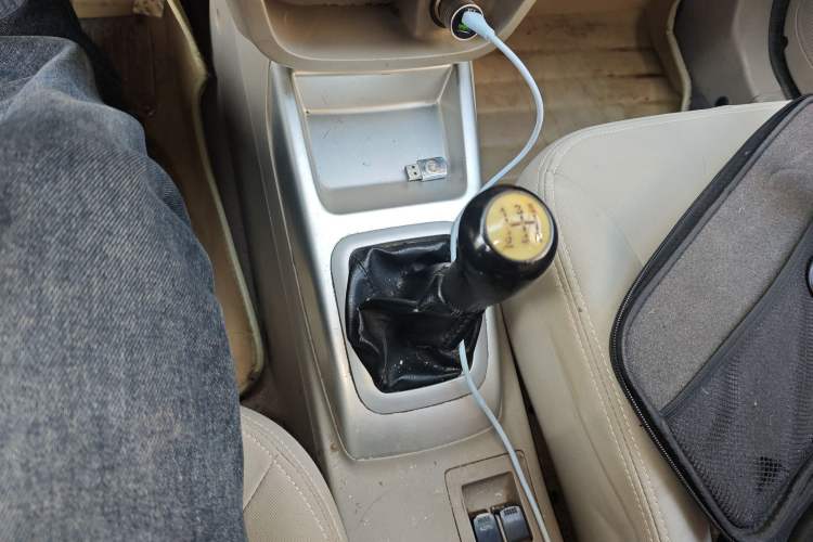 Used Changan Alsvin V3 2012 1.3L Manual Comfort Version China IV Standard