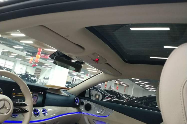 Used Mercedes-Benz E-Class 2023-Year Restyled E 260 Coupe