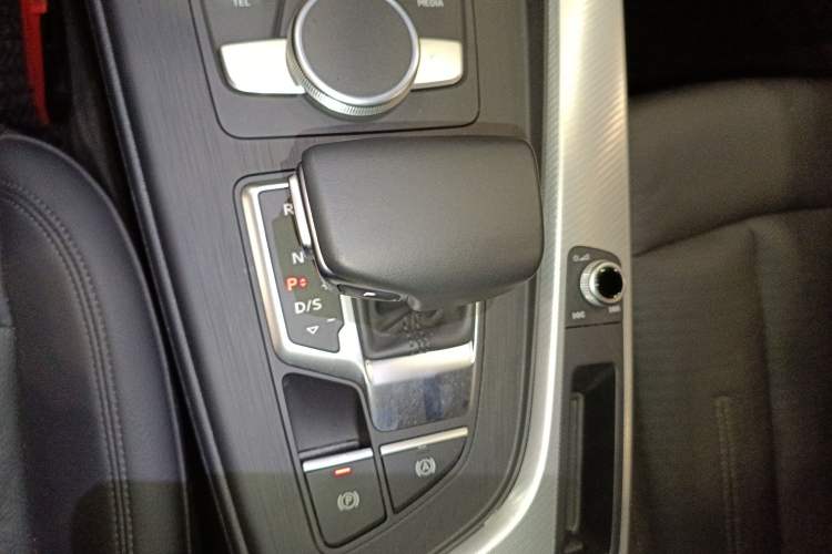 Used Audi A4 2020 Avant Avant-garde 40 TFSI Fashionable and Dynamic Model