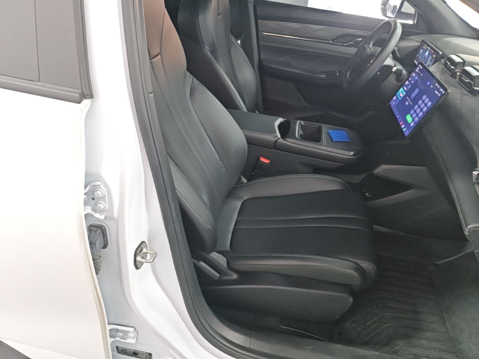 Dongfeng Aeolus L7 New Energy 2025 518 Comfort Edition — снимка 19