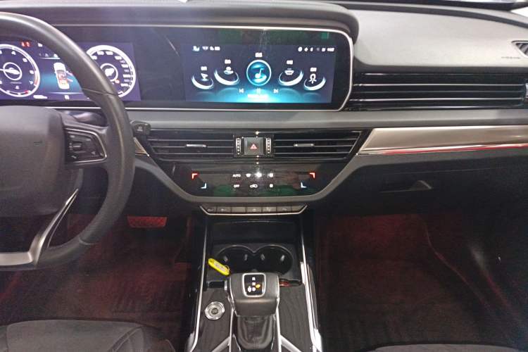 Used Hongqi HS5 2022 Revised Version 2.0T Smart Connect Flagship Edition
