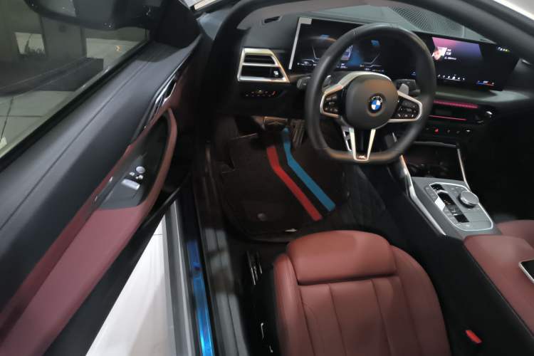 Used BMW 4 Series 2024 425i M Sport Package Driver Seat