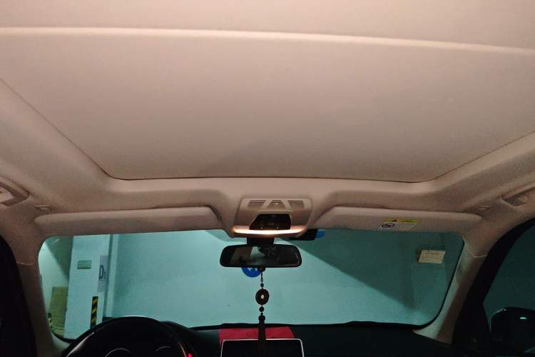 Used BMW X5 2018 xDrive28i Headliner