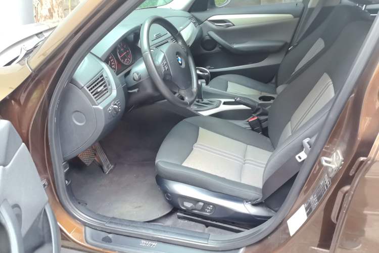 Used BMW X1 2012 sDrive18i Fashion Model Left Front Seat