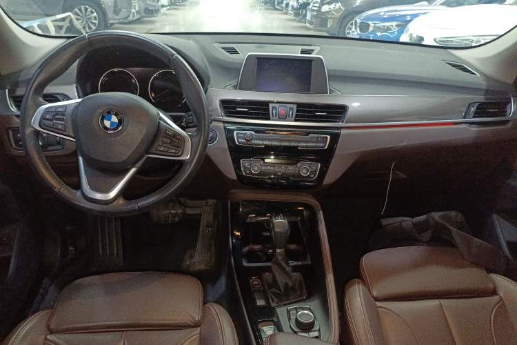 Used BMW X1 2018 sDrive18Li Luxury Model
